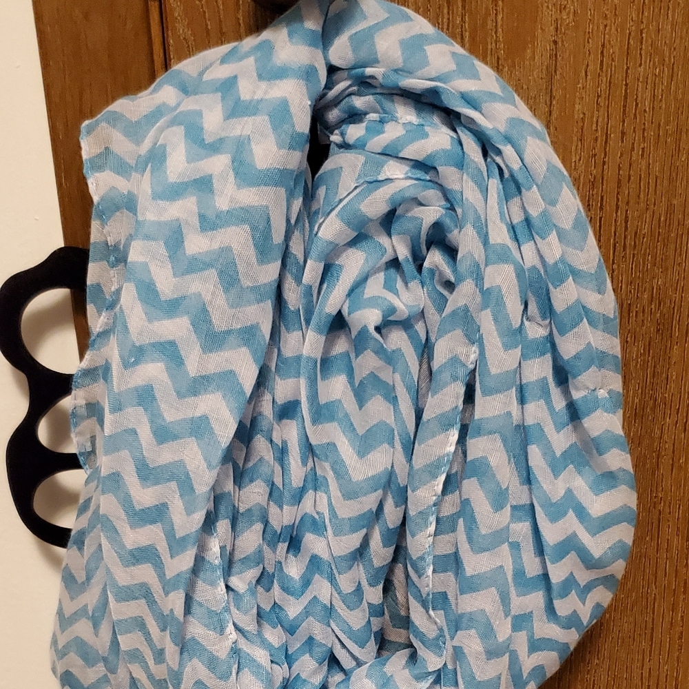 Light blue chevron infinity scarf